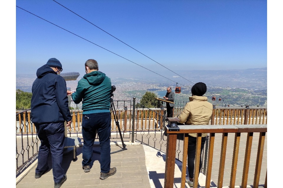 Öğretmenler çocuklar için söyledi