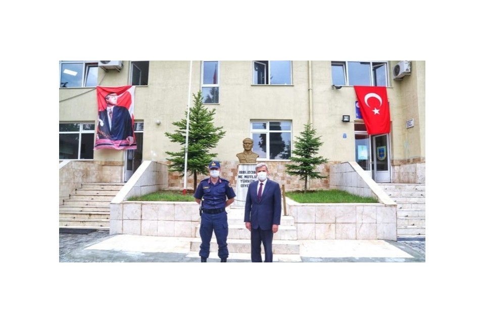İlçe Jandarma Komutanlığı'na Anlamlı Ziyaret