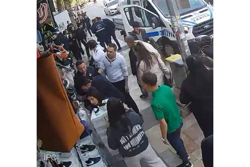 Denizli'de esnaf ile zabıta arasında kaldırım işgali gerilimi