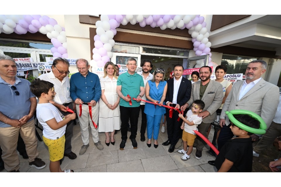 Çocuk ve ailelerin yeni buluşma noktası Merry Kids Denizli'nin hizmetine girdi