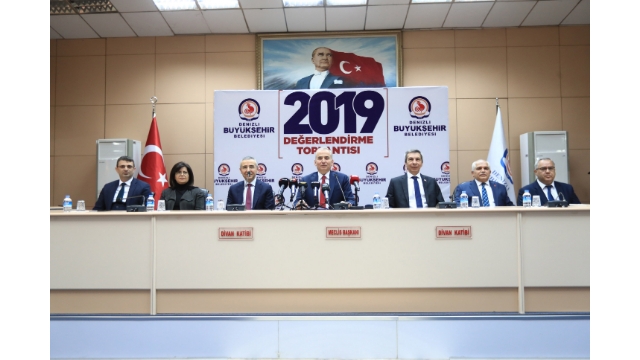 Başkan Osman Zolan'dan 2019 yılı değerlendirme toplantısı