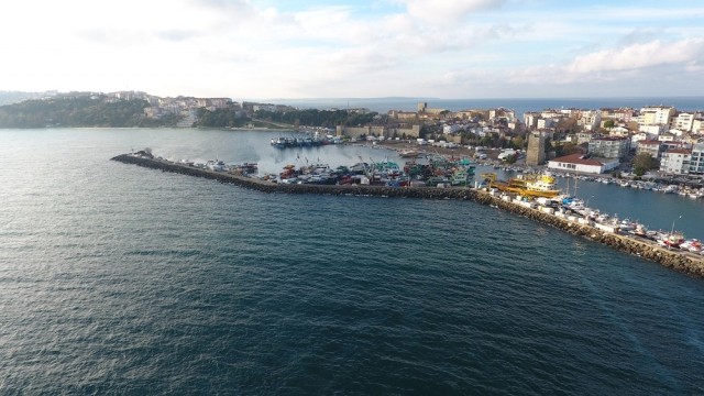 Hamsi sezonu bitti, tekneler limana döndü