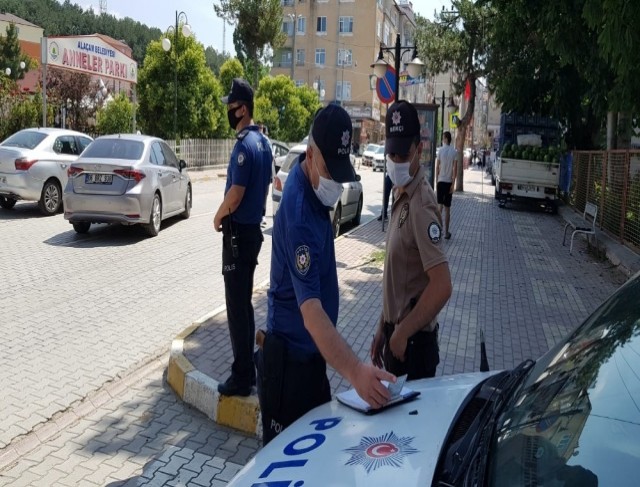 Alaçam polisinden maske uyarısı