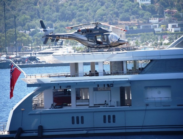 Milyon dolarlık yatlar Bodrum’da boy gösterdi, yatları görenler bakakaldı