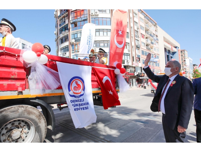 Denizli, 19 Mayıs coşkusunu Büyükşehir ile yaşadı