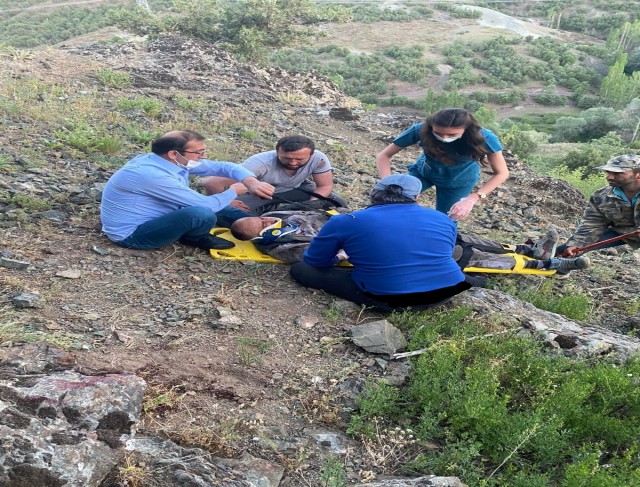 Yozgatta kayalıklardan düşen 1 kişi yaralandı