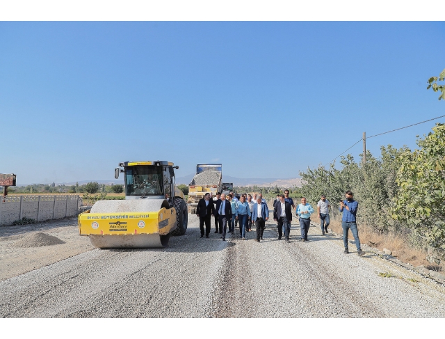 Büyükşehir’den 11 mahallenin ulaşım sorununa neşter