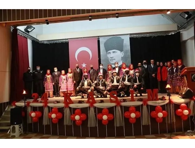 Kaymakamımız Mustafa GÜRBÜZ, 24 Kasım Öğretmenler Günü Kutlama Programına Katıldı