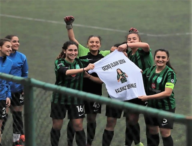 Horozkent’in kızları Aydın’dan zaferle döndü