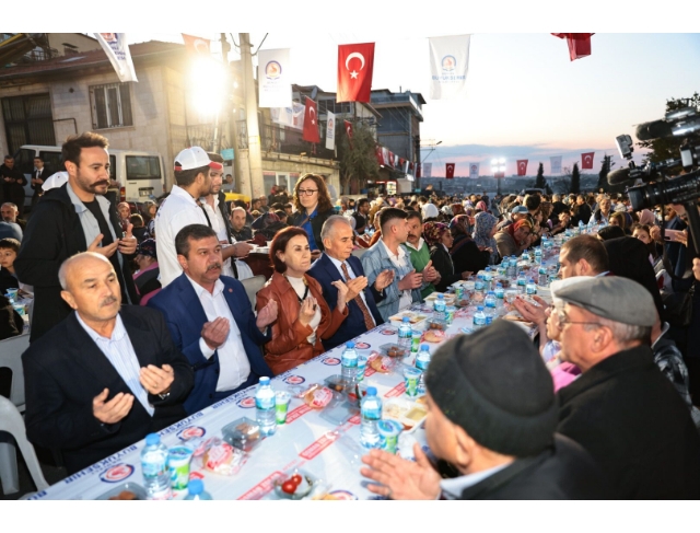 Büyükşehir üç ayrı koldan iftar geleneğini yaşatıyor