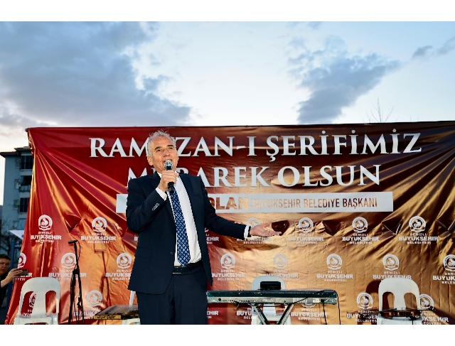 Başkan Zolan 10.000 kişilik iftar programında konuştu