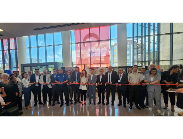 Acıpayam Halk Eğitim Merkezi kursiyerlerinin el emeği ürünleri görücüye çıktı