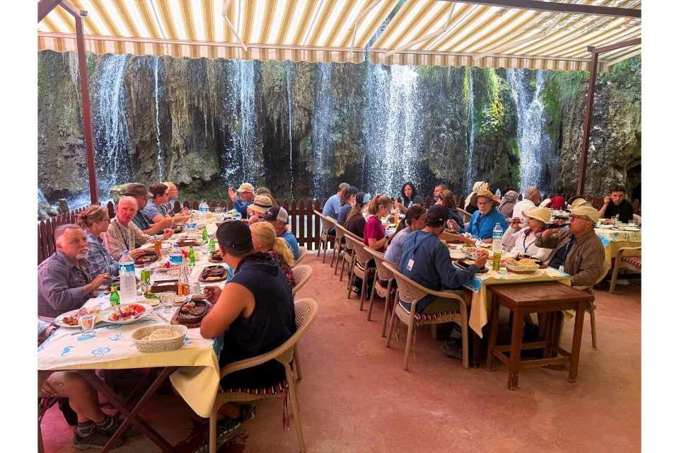 Denizli'nin gizli cenneti Çınaraltı yerli ve yabancı turistlerin gözdesi oldu