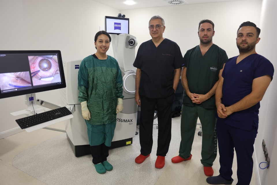 Lazer göz cerrahisinin yeni trendi ‘Smile Pro’ yöntemi Denizlililerin hizmetine girdi