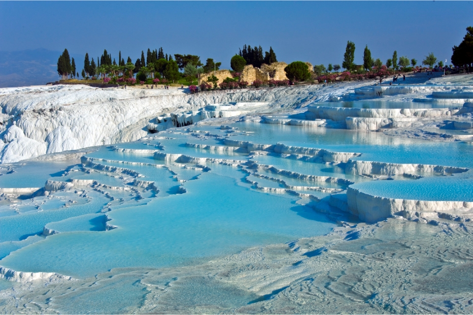 Beyaz cennet Pamukkale için karanlık tablo