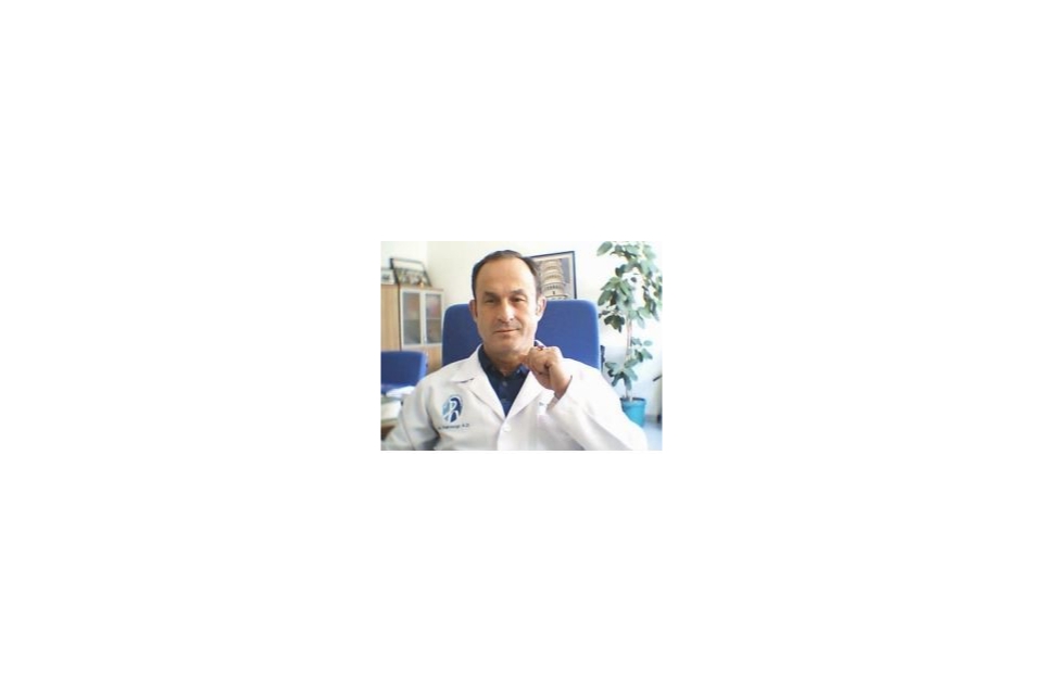 Araç kullanırken kalp krizi geçiren profesör hayatını kaybetti