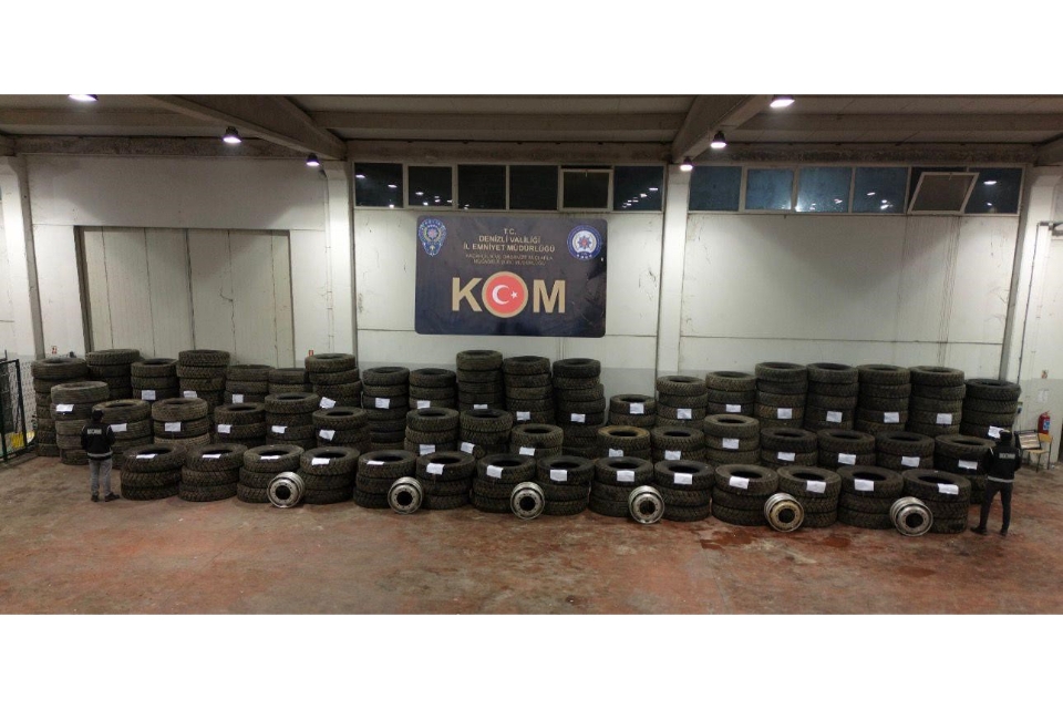 Denizli’de piyasa değeri 3 milyon TL olan kaçak mala el konuldu