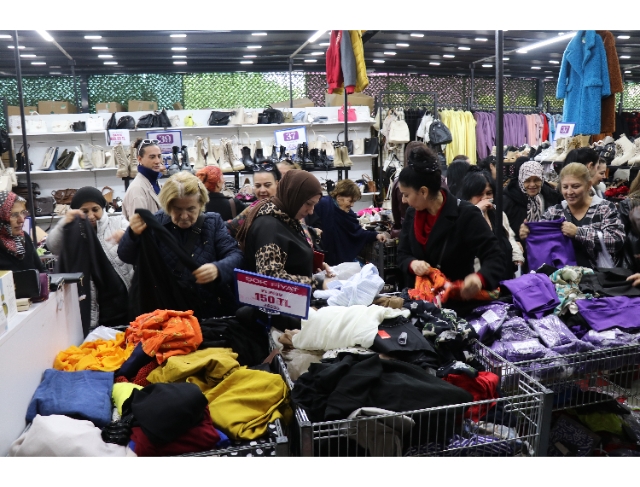 Ünlü markalar uygun fiyatlarla Denizlilerle buluşuyor