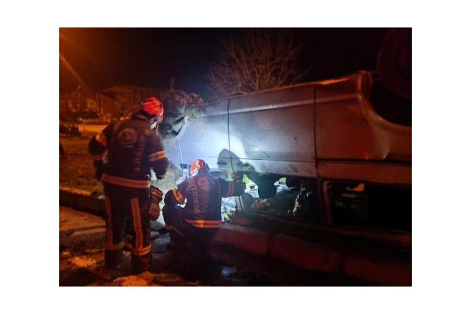 Yoldan çıkan otomobil ters döndü; 1 yaralı