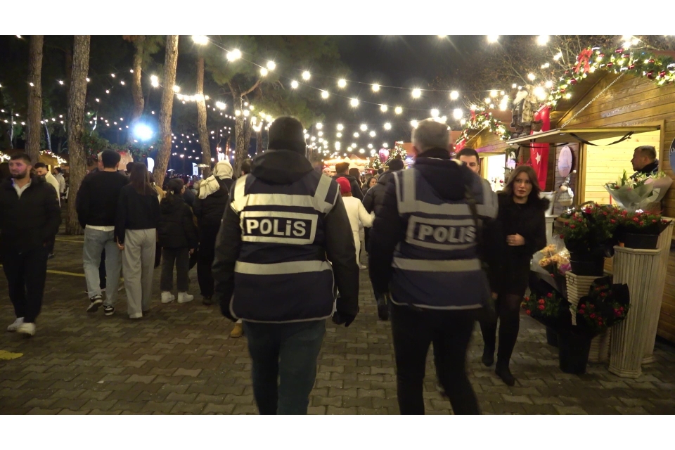 Denizli Emniyet Müdürlüğü yılbaşı gecesi 4 bin şahsı 3 bin aracı kontrol etti