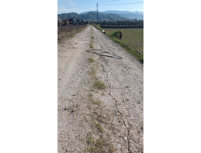 Buldan’daki depremin ardından 1 saatte 32 artçı sarsıntı gerçekleşti