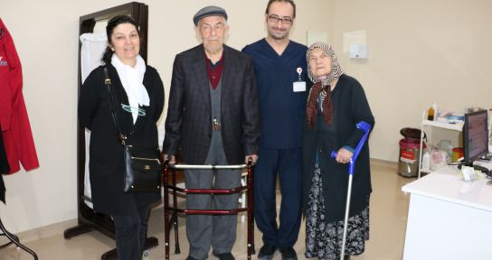 95 Yaşında Kalça Protezi oldu, hastaneden yürüyerek çıktı