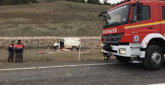 ÇAMELİ YOLUNDA KAZA: 1 ÖLÜ 2 YARALI