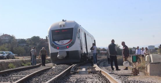 Denizli Sarayköy’de yolcu treni raydan çıktı