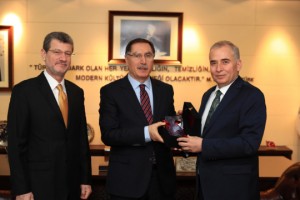 Kamu Başdenetçisi Malkoç, Başkan Zolan'ı ziyaret etti