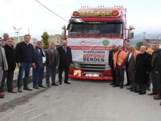 İzmir’den Elazığ’a 85 koyun gönderildi