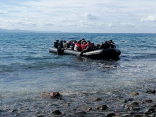 Kapılar açıldı, mülteciler Ayvacık’tan botlarla Midilli Adası’na geçmeye başladı