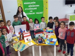 Minikler, gözünden atasözü ve deyimleri tasarladı