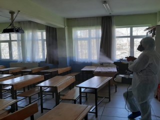 Sakarya’da okullar korona virüs tehdidine karşı dezenfekte edildi