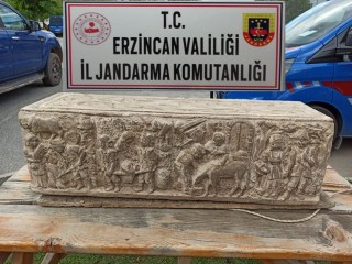 Erzincan’da lahit mezarını satmaya çalışan 3 kişi yakalandı