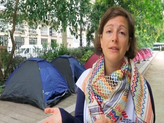 Paris’te göçmen çocuklar için 100 çadırlık kamp kuruldu