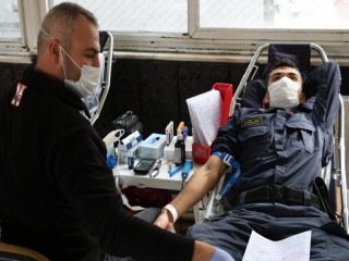 Denizli il Jandarma Komutanlığı kan bağışında bulundu