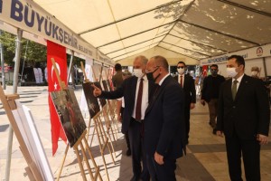 Büyükşehir, 15 Temmuz destanını fotoğraflarla anlattı