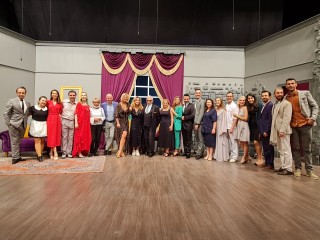 Sahne Tozu Tiyatrosu perdelerini açtı