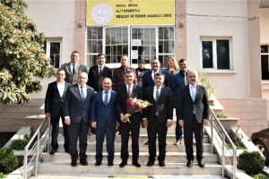 Denizli’de okul ve kurum müdürlerinin katılımıyla değerlendirme toplantısı yapıldı