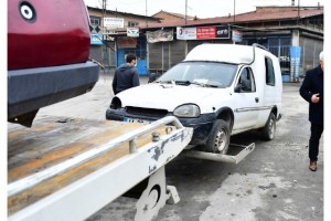 Kaderine terk edilen hurda araçlar toplanacak