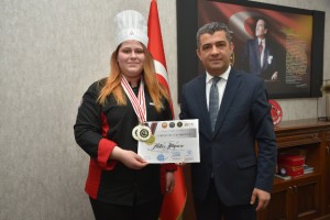 Genç aşçı uluslararası yarışmalarda 3 altın ve 1 gümüş madalya kazandı