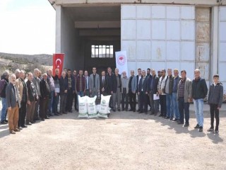 Emet’te arıcılara 6 bin 50 kilogram şeker dağıtıldı