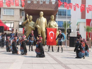 Manisa’nın ilçelerinde 30 Ağustos coşkusu