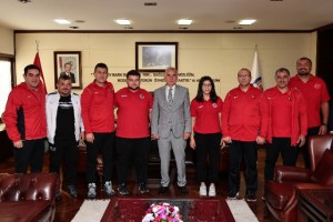 Şampiyonlardan Başkan Zolan'a ziyaret