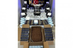 Kaçak tütün operasyonunda 7 kişi yakalandı