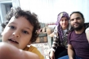 Boşanma aşamasındaki eşinin götürdüğü oğlunu geri istiyor