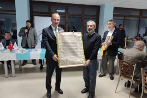 Yardıma koşanlar plaketle onurlandırıldı