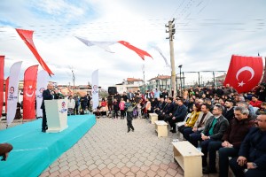 Büyükşehir’den Denizli’ye yeni bir park ve halı saha daha