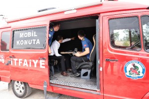 Büyükşehir itfaiye yangına 2 ayrı noktada müdahale etti