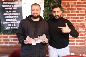 Evde doymayınca katıldığı çöp şiş yarışmasında 300 bin liralık büyük ödülün sahibi oldu